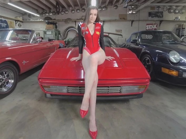 Ferrari - Beautiful Amateur Solo Striptease Gear vr